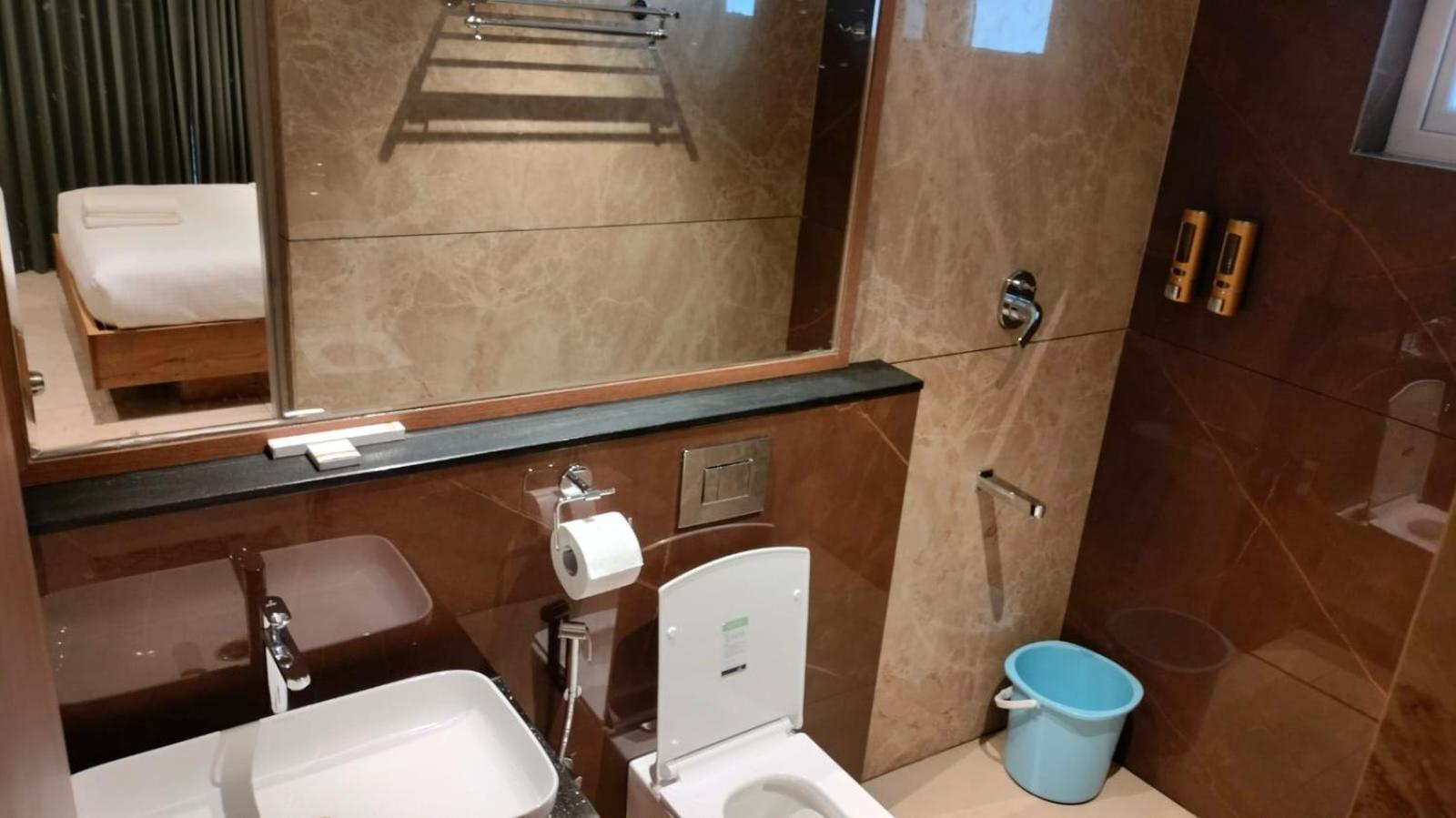 Livi Suites - Premium 1 Bhk Serviced Apartments バンガロール エクステリア 写真